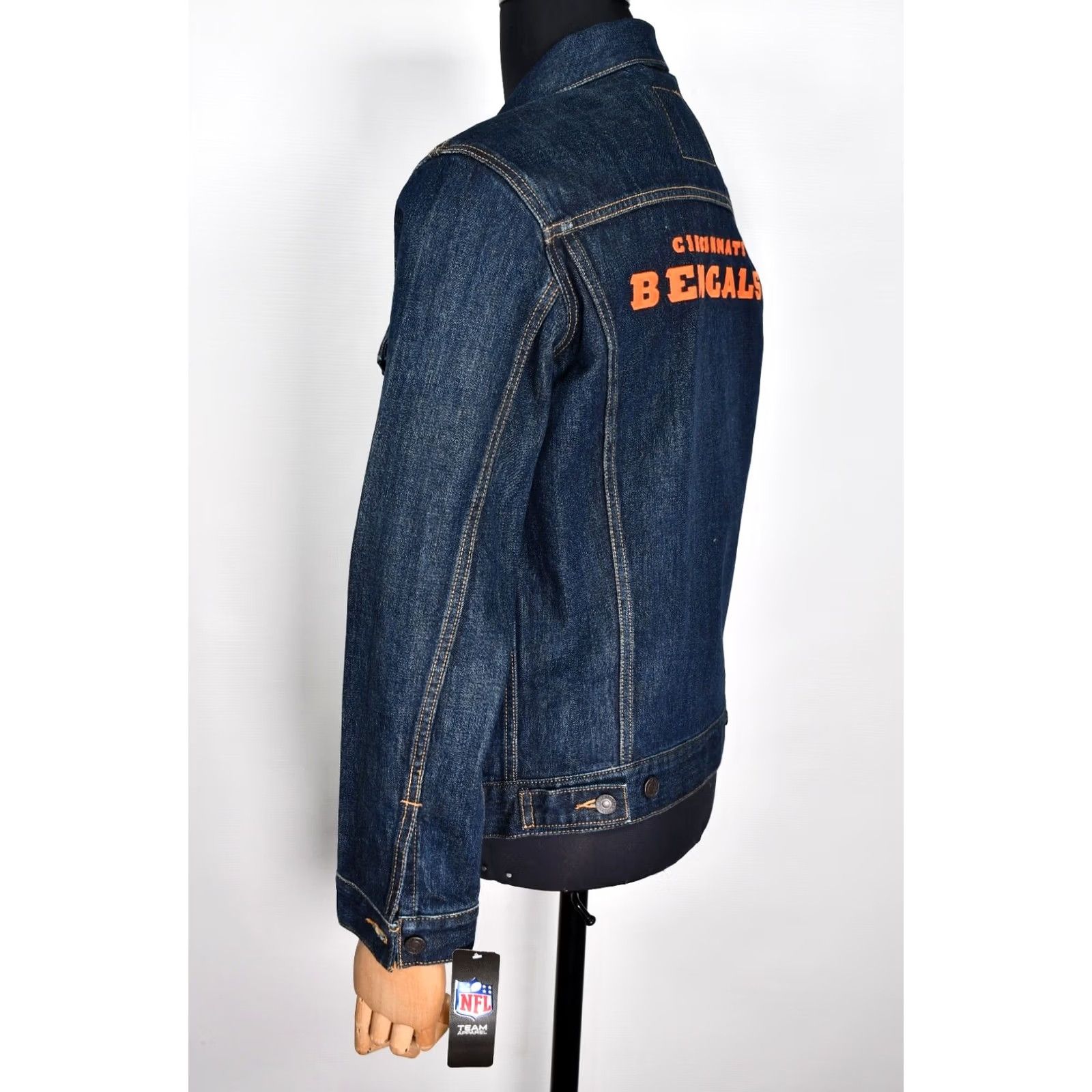 Levi's LEVI'S NFL Cincinnati Bengals Denim Trucker Jacket Mens M Shirt Jacket Size US M / EU 48-50 / 2 - 7 Thumbnail