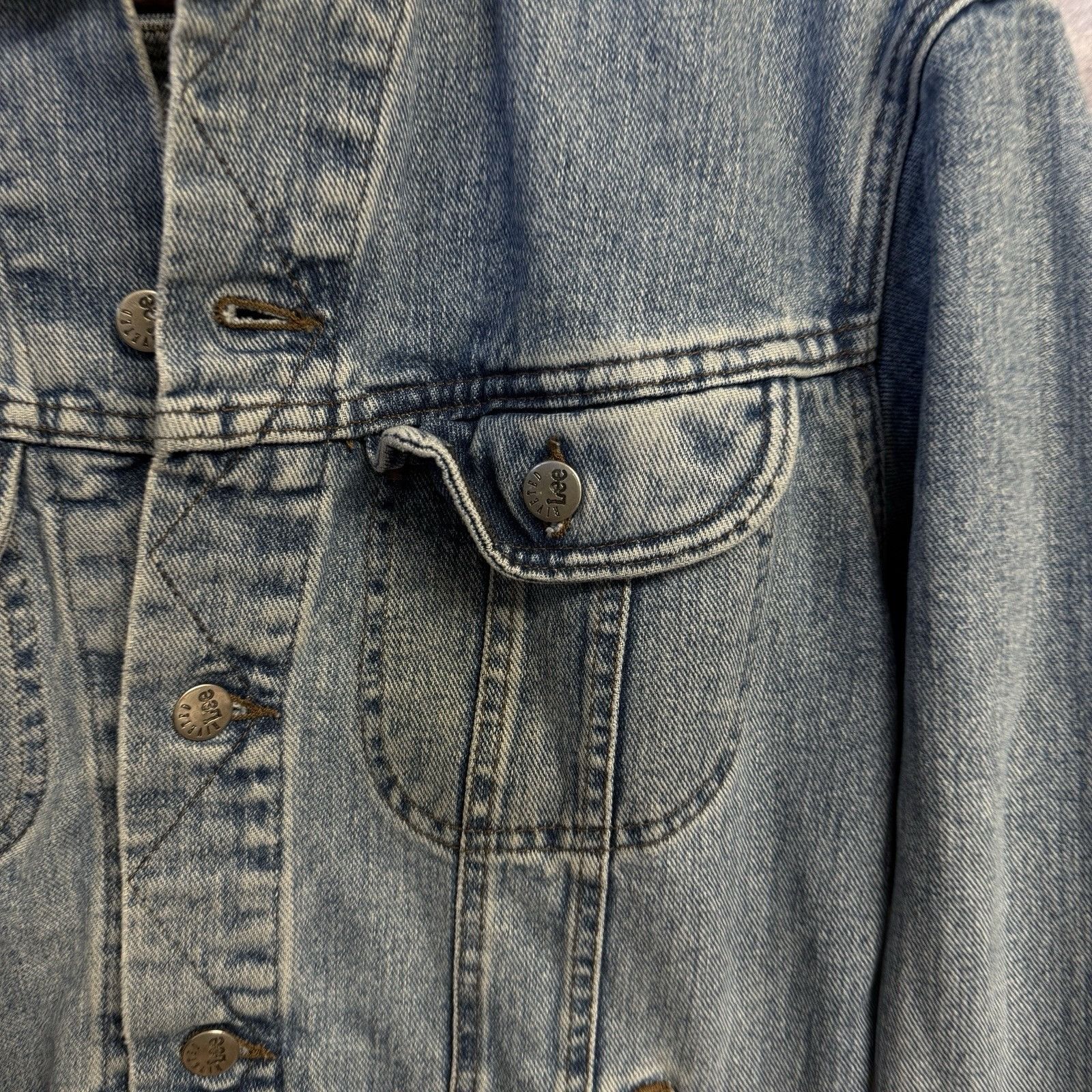 Lee Vintage Lee Riveted Denim Trucker Jacket Mens Small 21x24 Size US S / EU 44-46 / 1 - 3 Thumbnail