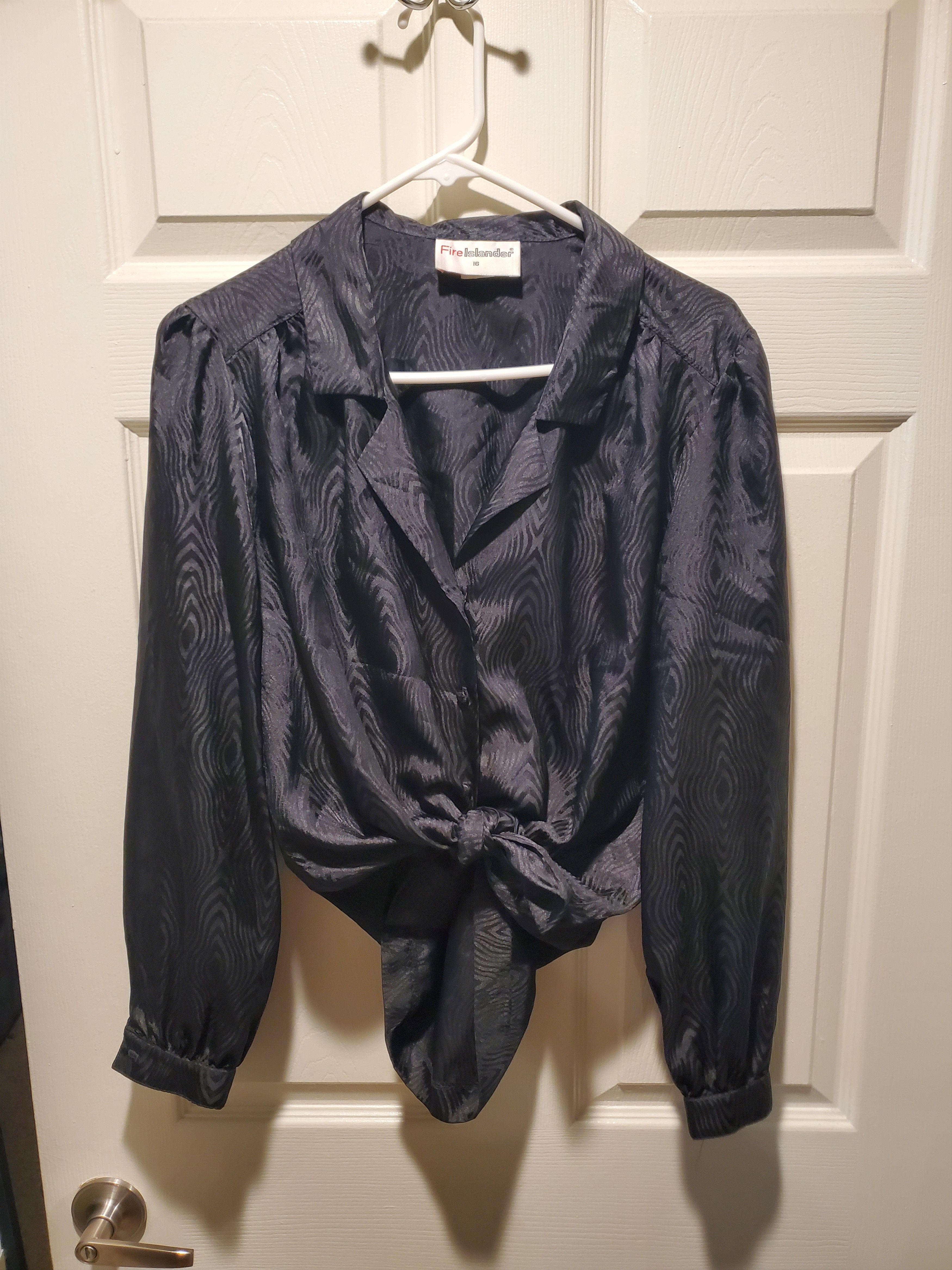 Vintage Vintage Black Blouse w/ Tie Front + Abstract Design -size 16 Size XXL / US 16-18 / IT 52-54 - 1 Thumbnail