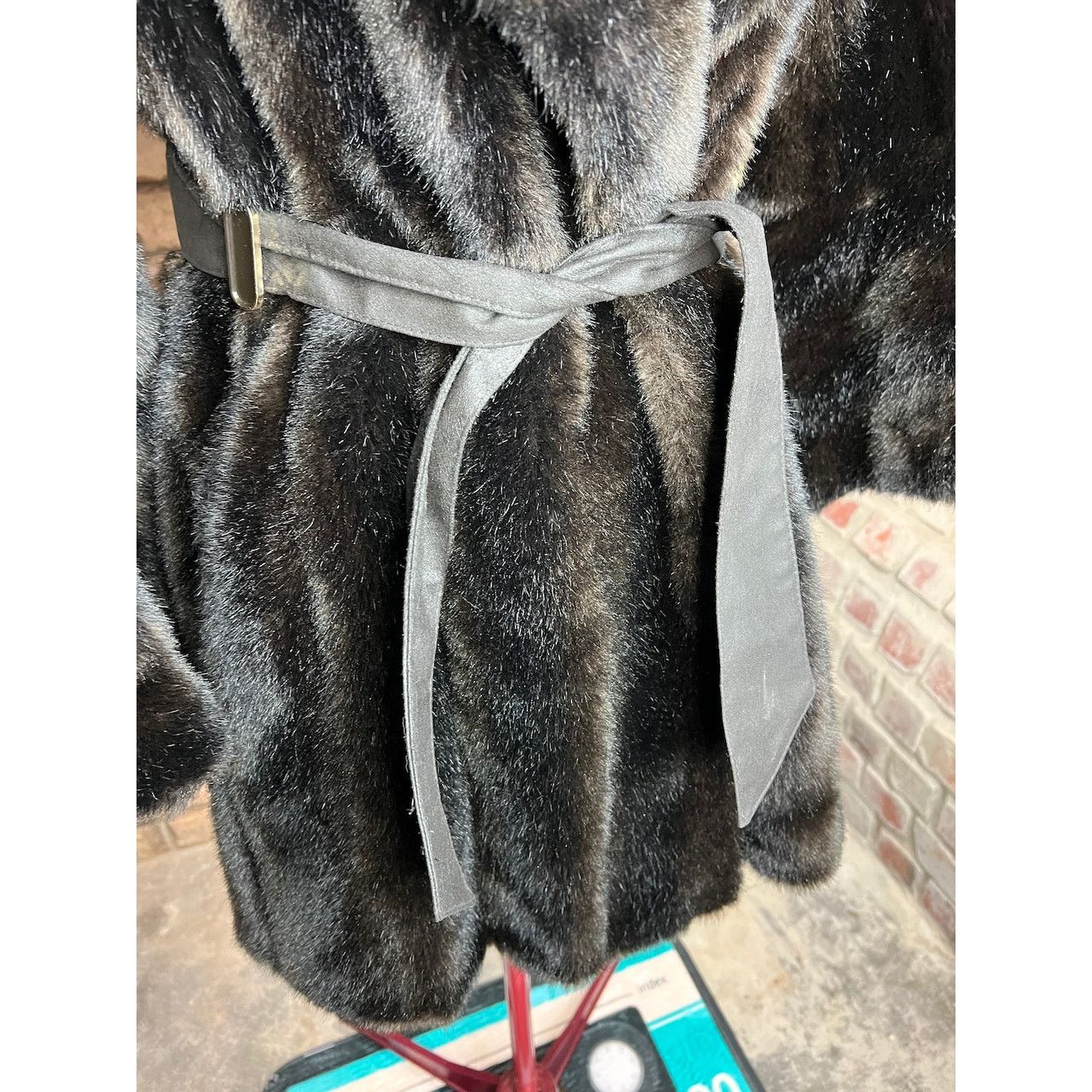 Vintage Faux fur collar vintage 60s exaggerated collar black Size L / US 10 / IT 46 - 10 Thumbnail