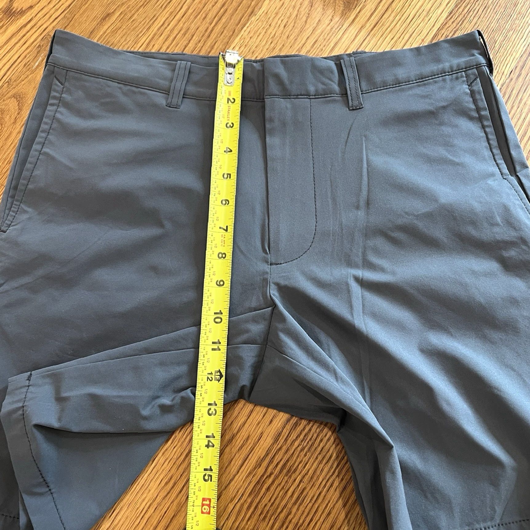 J.Crew J. Crew Men's Stretch Chino Shorts 9" Inseam Size 32 Dark Gray Golf Walking - Regular Fit, Zip Closure, Nylon Elastane, Preppy Theme, Men’s Shorts Size US 32 / EU 48 - 4 Thumbnail
