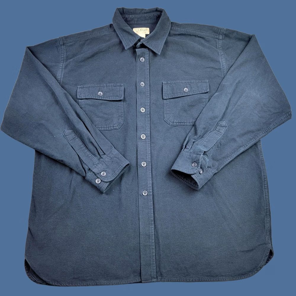 Vintage LL Bean Shirt Mens XL Blue Chamois Cloth Button-Down Long Sleeve Pockets Outdoors Premium Cotton Flannel Heavyweight Regular Fit Size US XL / EU 56 / 4 - 1 Thumbnail