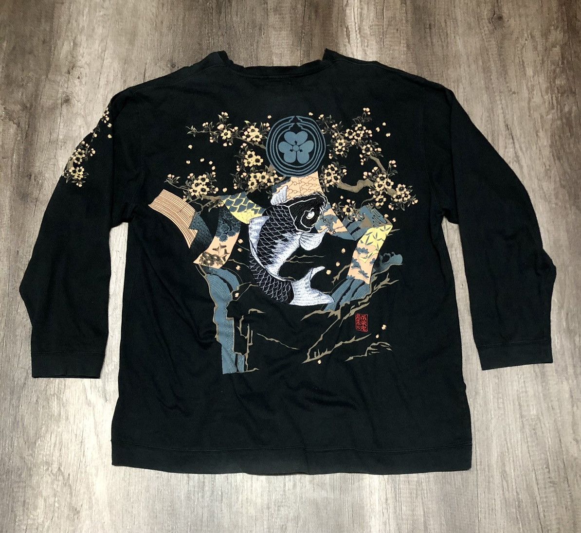Japanese Brand × Vintage VINTAGE KARAKURI TAMASHI SUKAJAN KOI BIG LOGO LONG SLEEVE Size US XXL / EU 58 / 5 - 9 Thumbnail