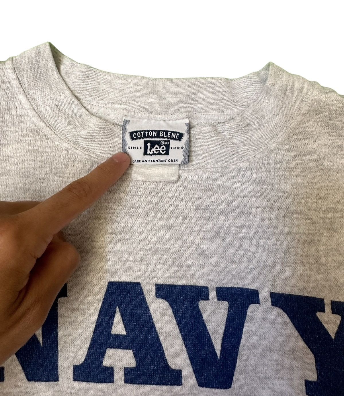 Vintage vintage navy crewneck Size US M / EU 48-50 / 2 - 3 Thumbnail