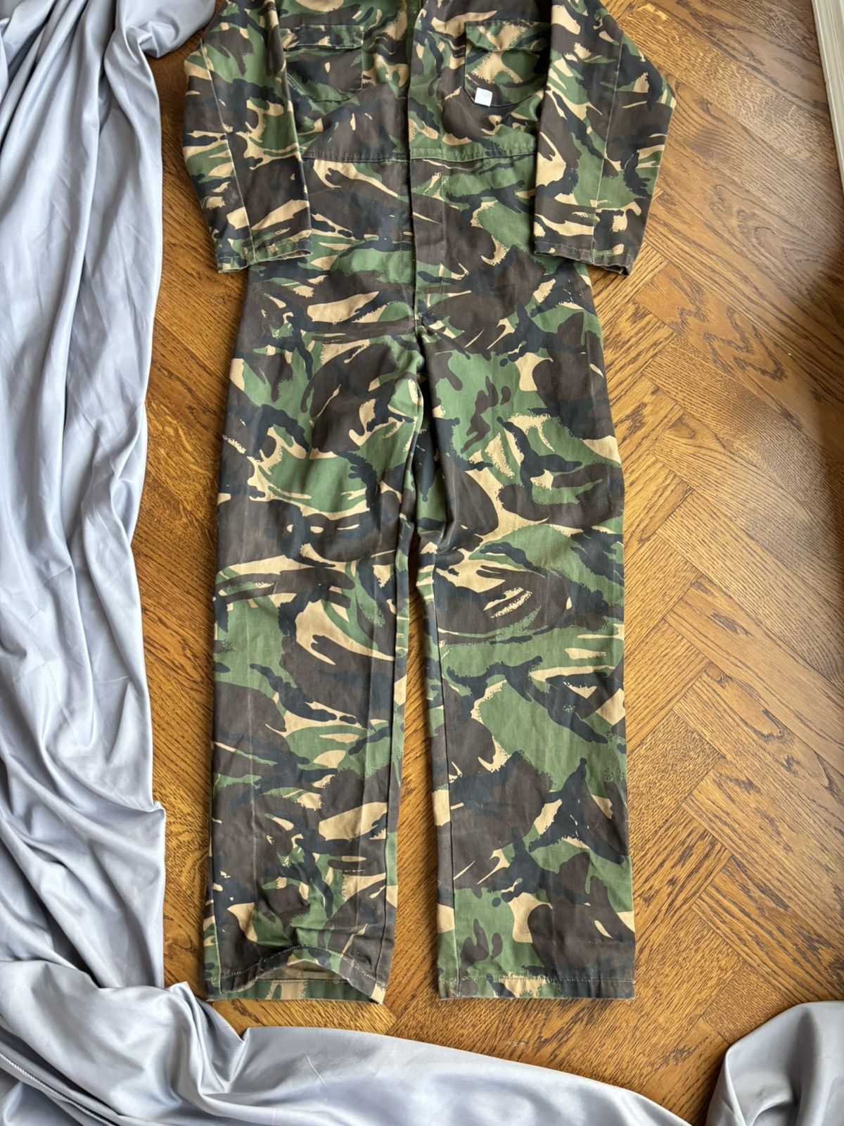 Vintage Vintage Jumpsuit Blue Castle Army Camo Woodland Coveralls Size US 27 - 10 Thumbnail