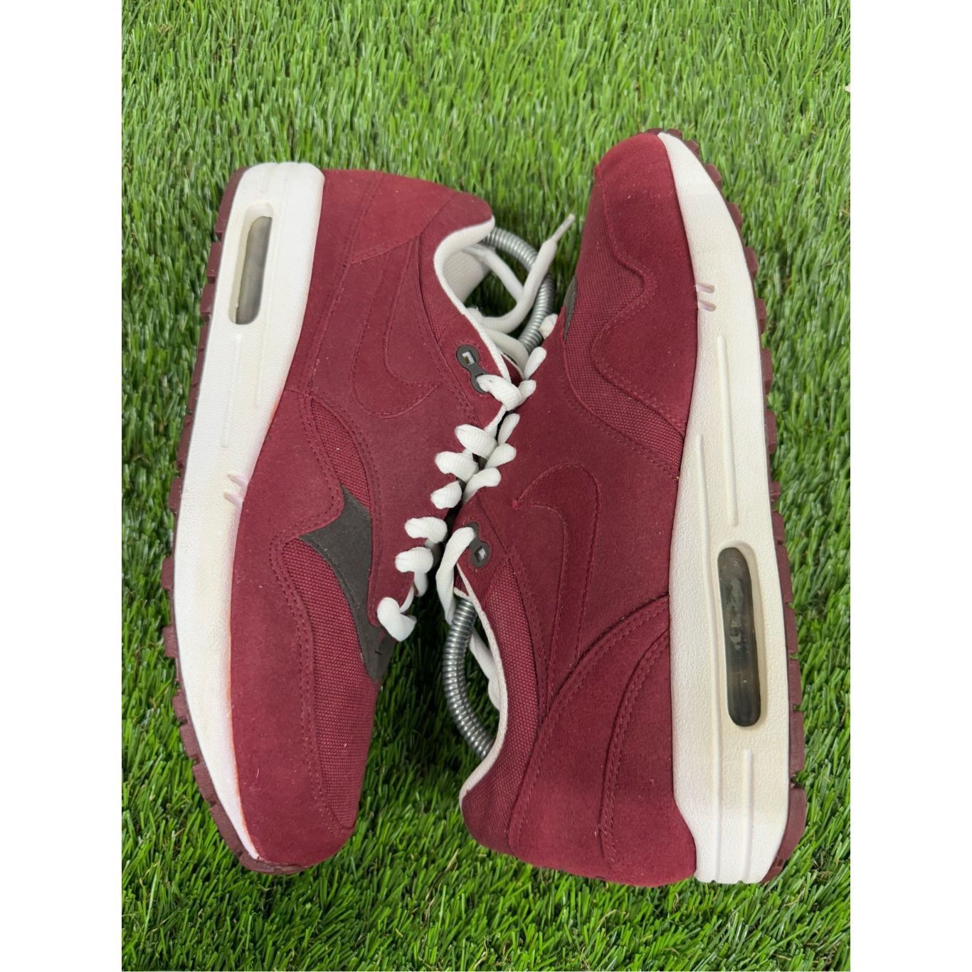 Nike Size 9.5 *RARE* Nike Air Max 1 Tonal Pack “Team Red” (308866 Size US 9.5 / EU 42-43 - 4 Thumbnail