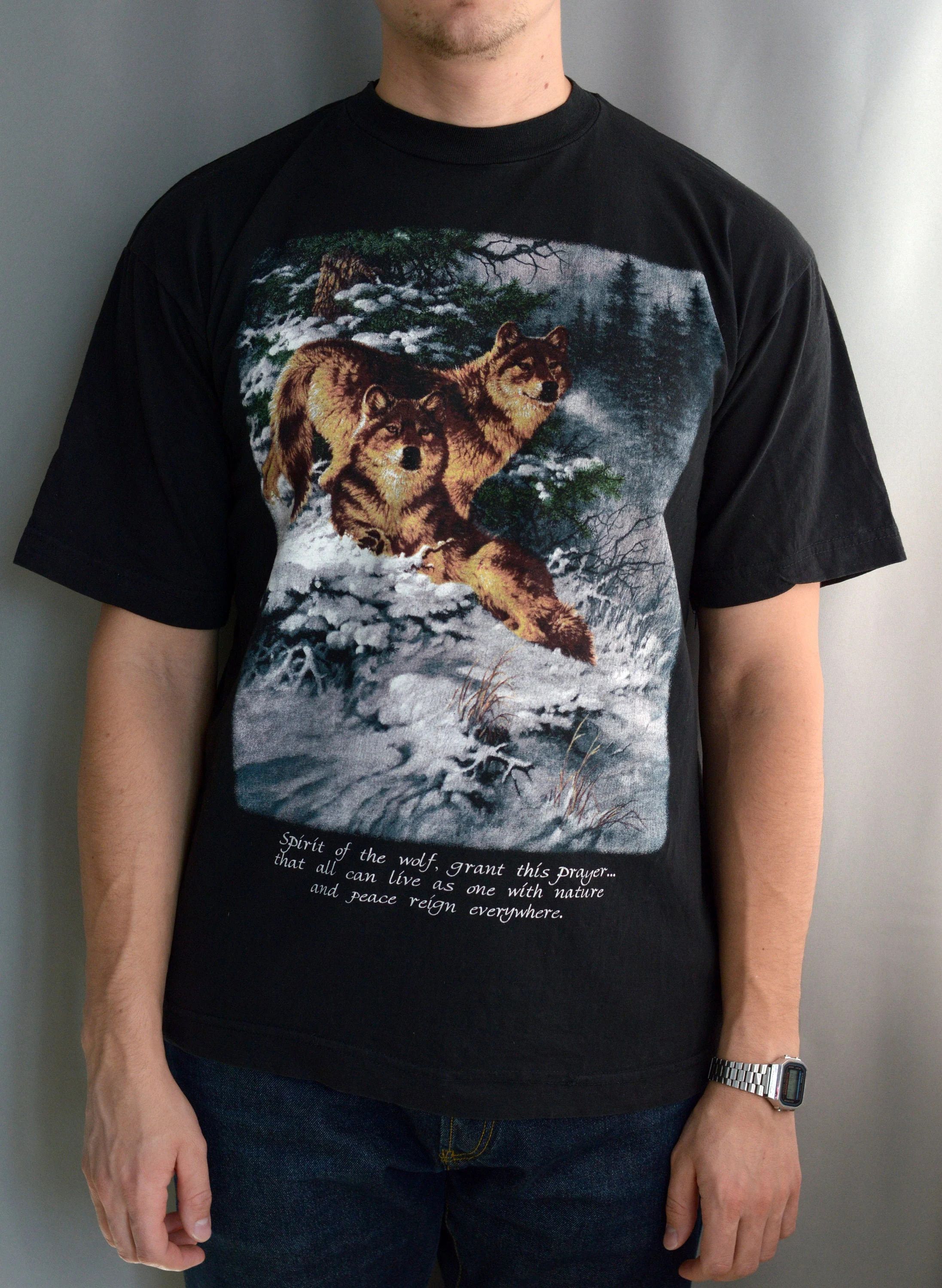 Vintage Vintage 90s Native American Prayer Wolfs t shirt Size US L / EU 52-54 / 3 - 1 Thumbnail