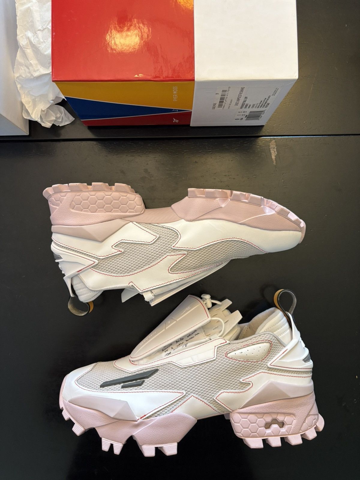 Pyer Moss × Reebok New Reebok X Pyer Moss Experiment 4 Trail Fury Ash Lily 8.5 Size US 8.5 / EU 41-42 - 13 Thumbnail