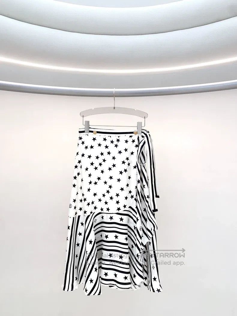 Louis Vuitton Louis Vuitton Star Skirt Size 35" - 3 Thumbnail