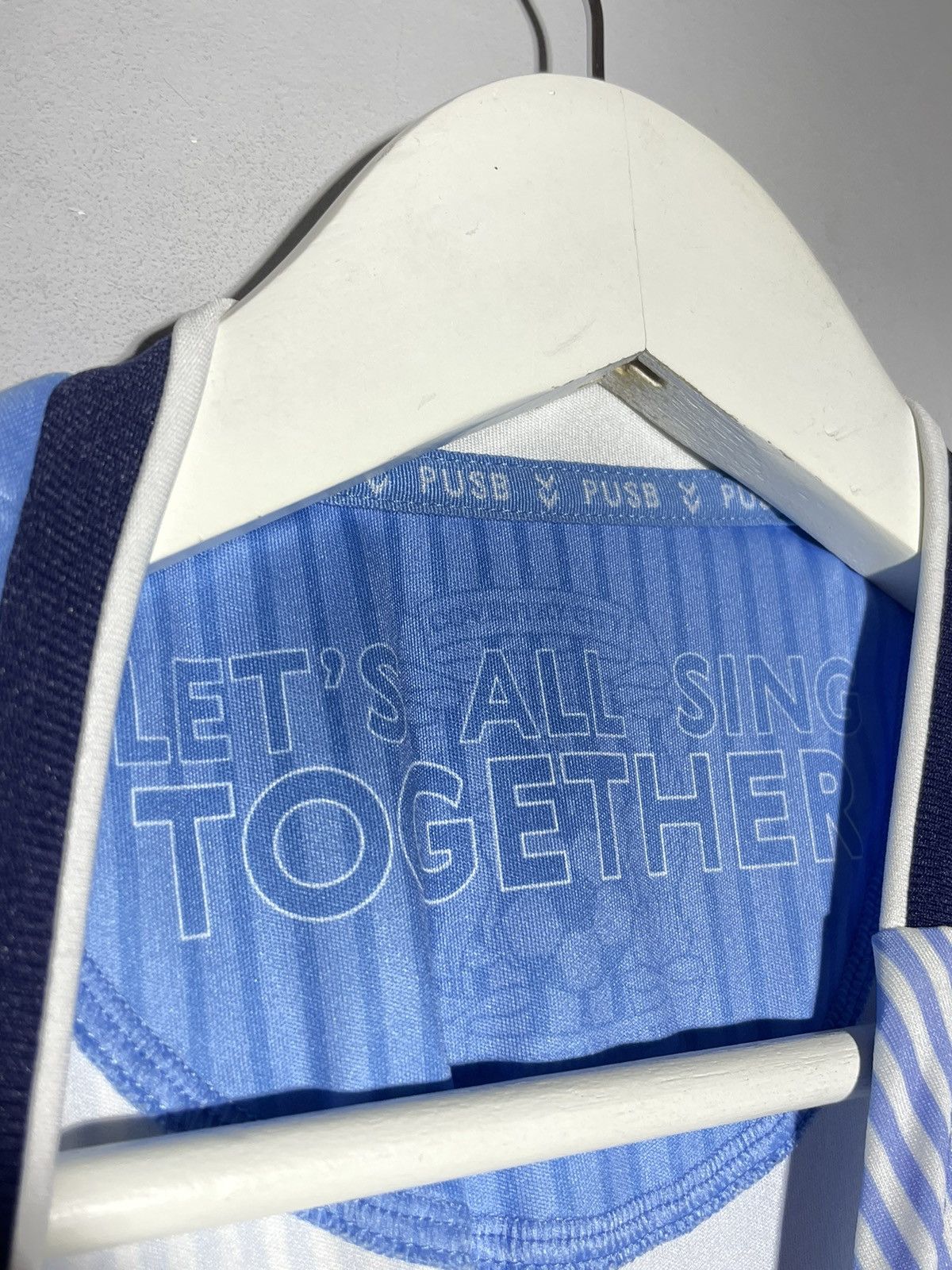 Hummel Coventry City Hummel 2019/20 Y2k Home Football Shirt Size US M / EU 48-50 / 2 - 11 Thumbnail
