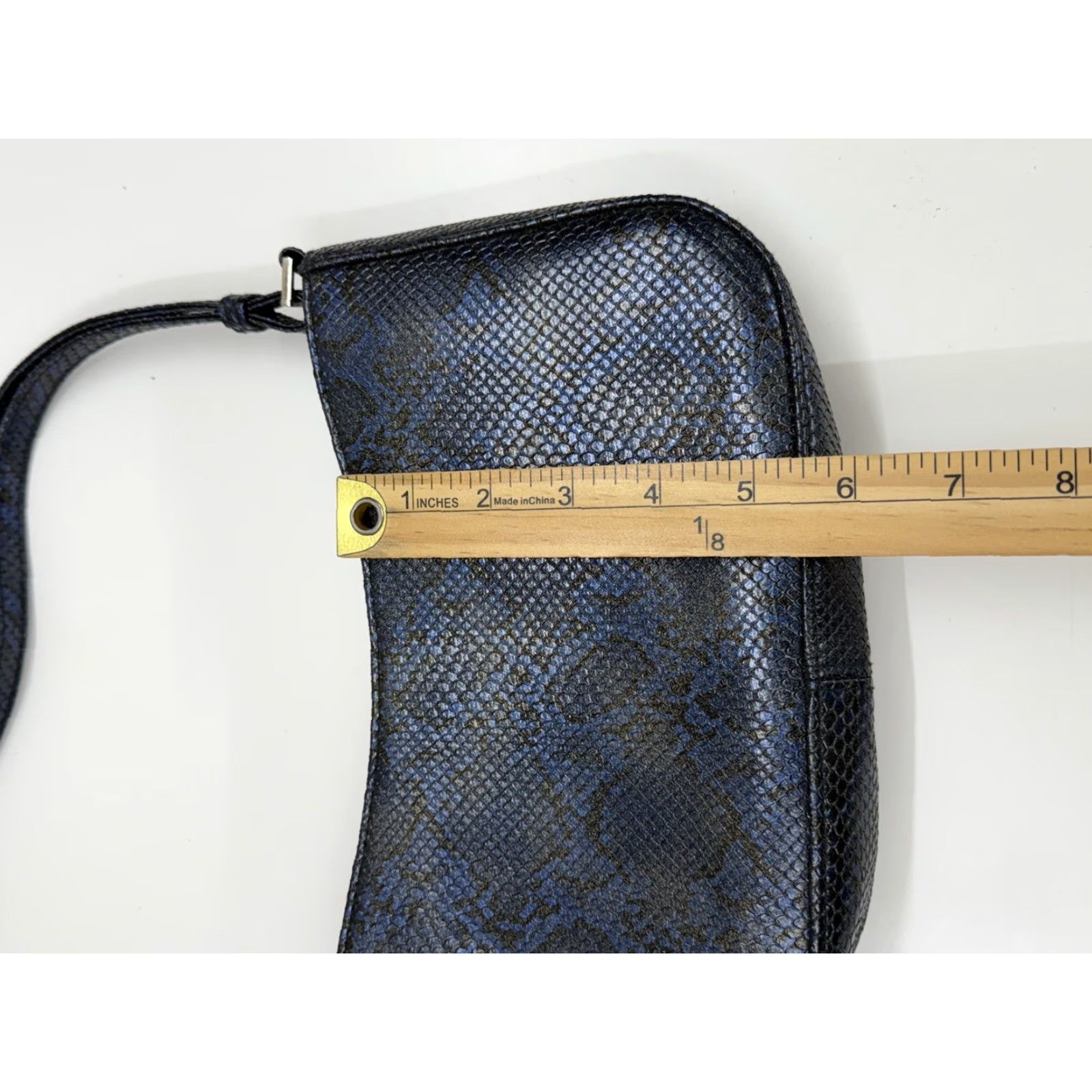Express Express Womens Handbag Purse Blue Snakeskin Zip Shoulder Bag Size ONE SIZE - 6 Thumbnail