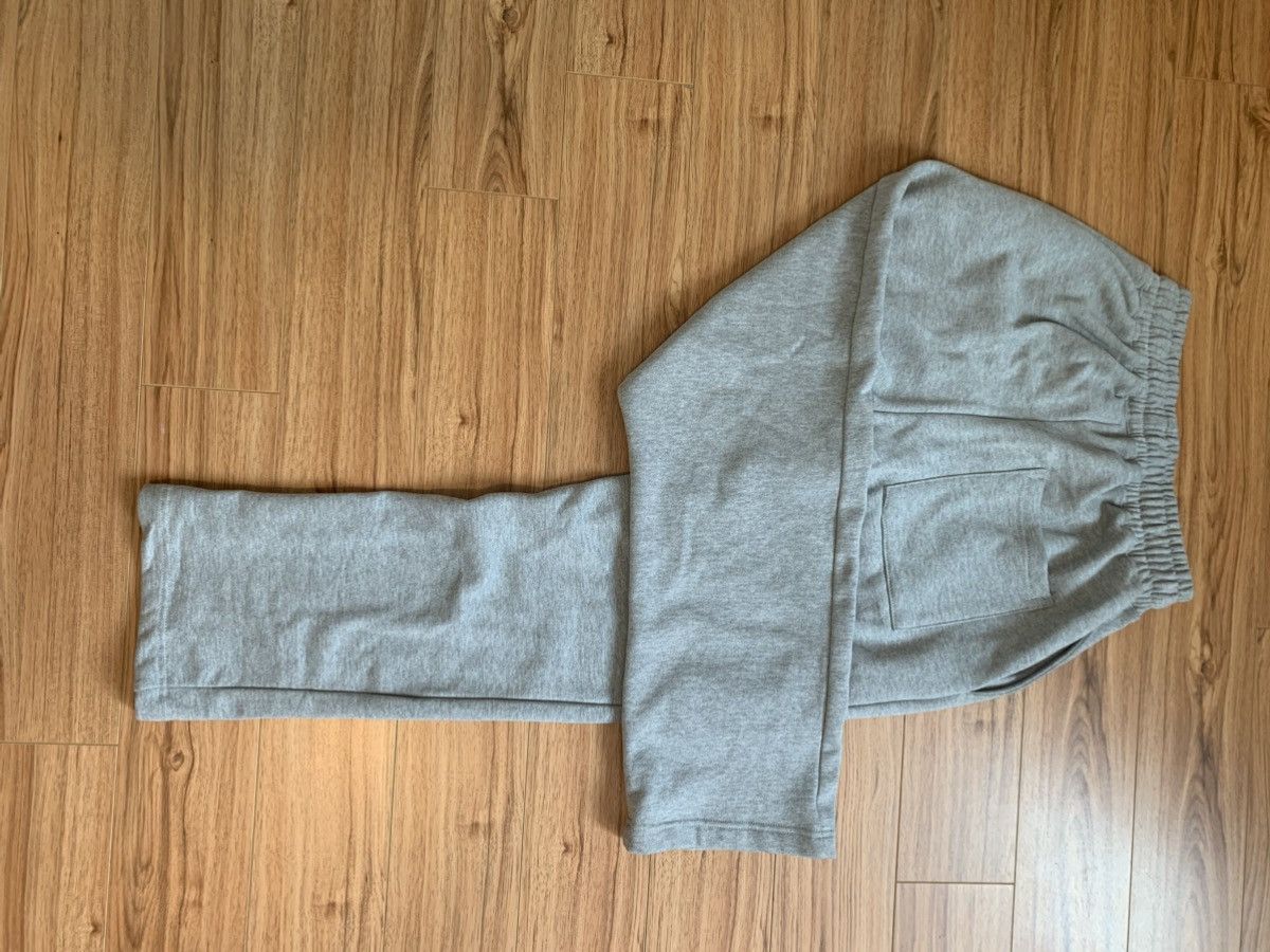 Other Heavyweight Open-Botton Grey Sweatpants Size US 32 / EU 48 - 2 Thumbnail