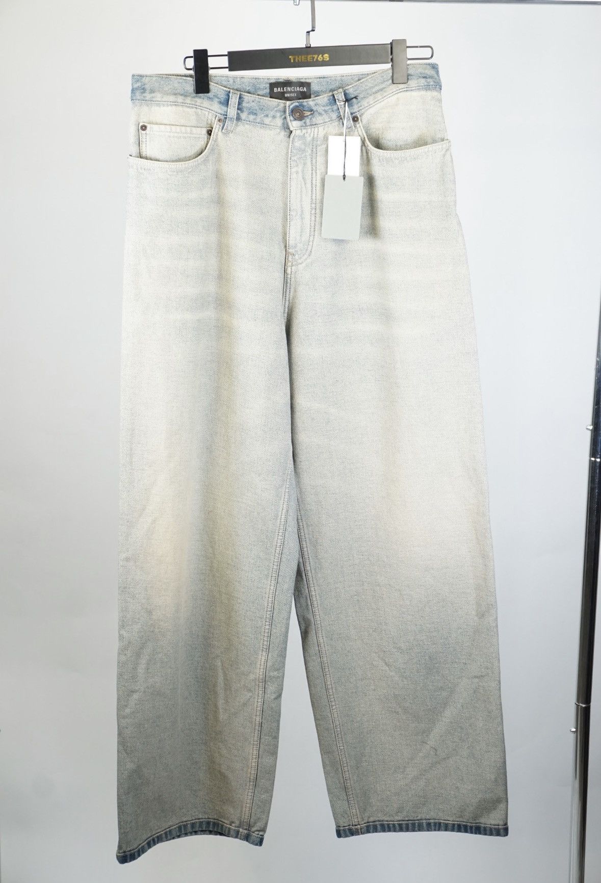 Balenciaga Balenciaga SS24 Inside out baggy jeans in Blue Size US 30 / EU 46 - 1 Thumbnail