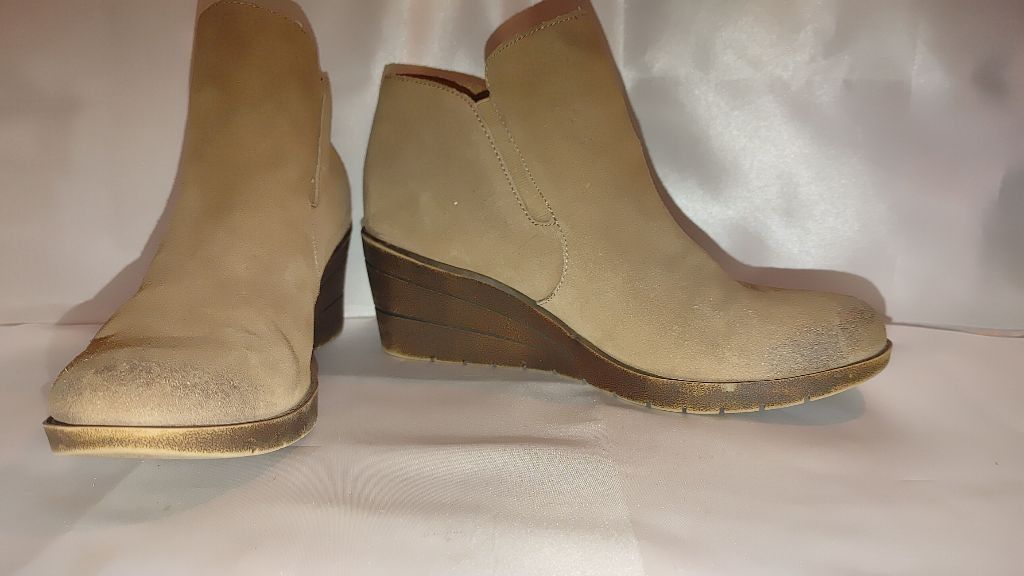 Soffe Sofft Courtnee Suede Wedge Boots Size 9.5M Size US 9.5 / IT 39.5 - 6 Thumbnail
