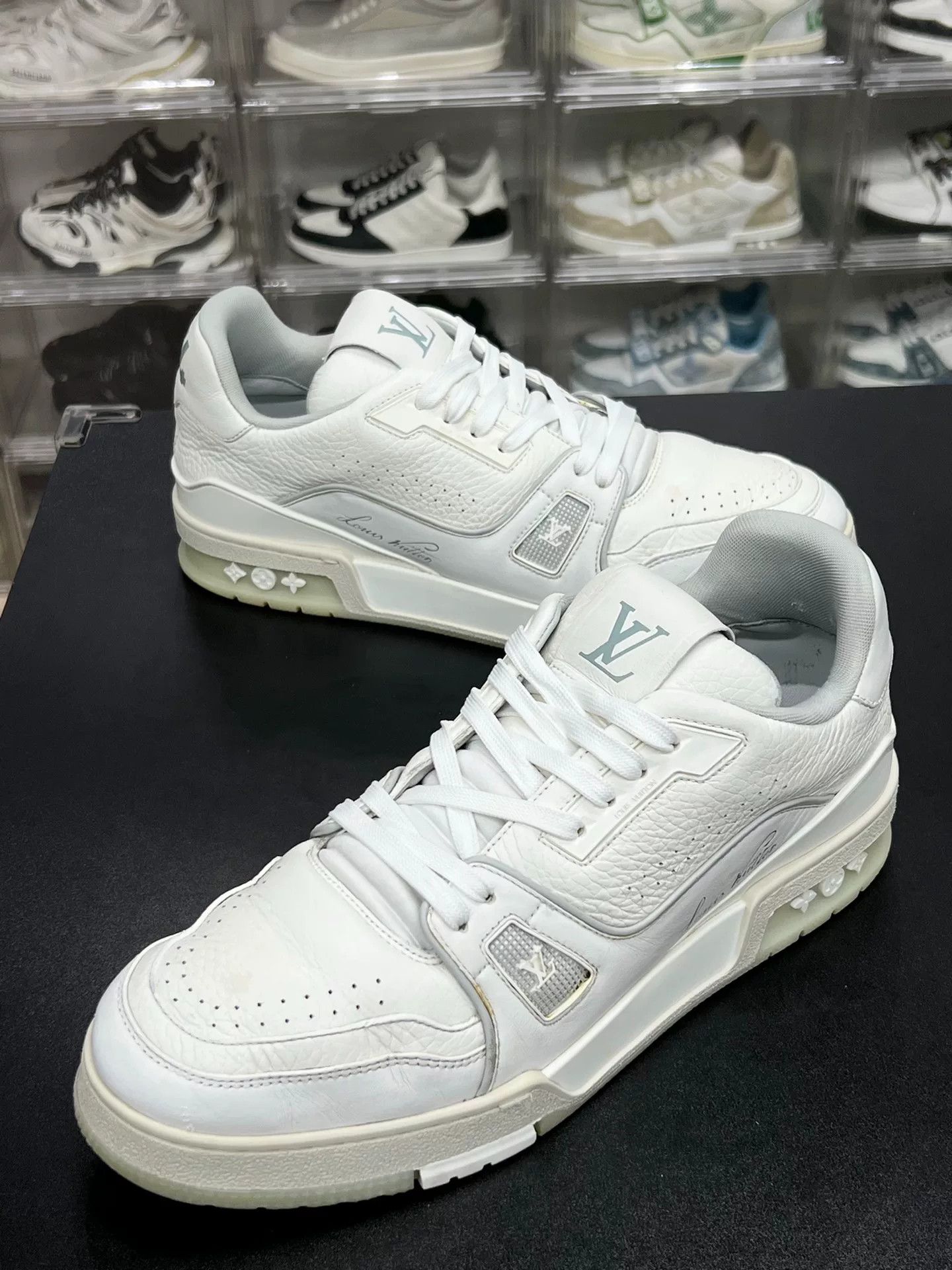 Louis Vuitton Louis Vuitton Training White Lowtop Sneakers 9 Men Size US 9 / EU 42 - 1 Thumbnail