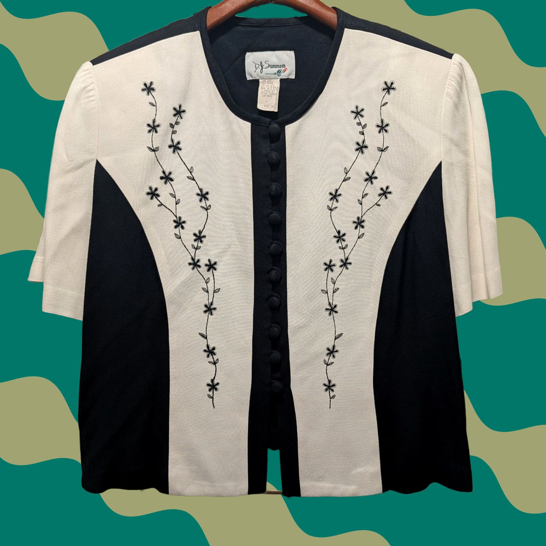Vintage VINTAGE D.J. Summers Blouse Top Women's 14P Short Sleeve Button Front Floral Embroidered Puff Sleeve Round Neck Black/Ivory Size XL / US 12-14 / IT 48-50 - 1 Thumbnail