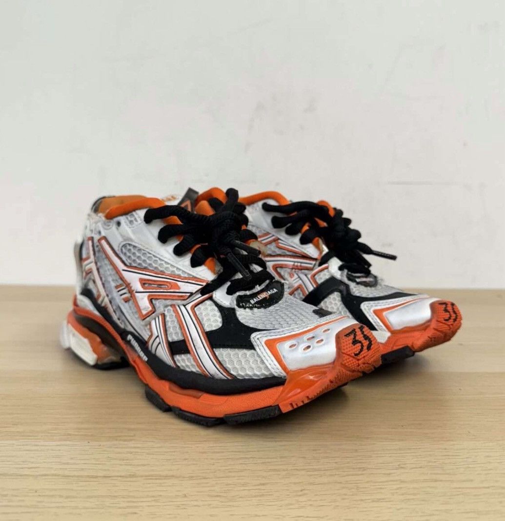 Balenciaga Balenciaga Year Of The Tiger Runner Sneakers Size US 5 / EU 37 - 1 Thumbnail