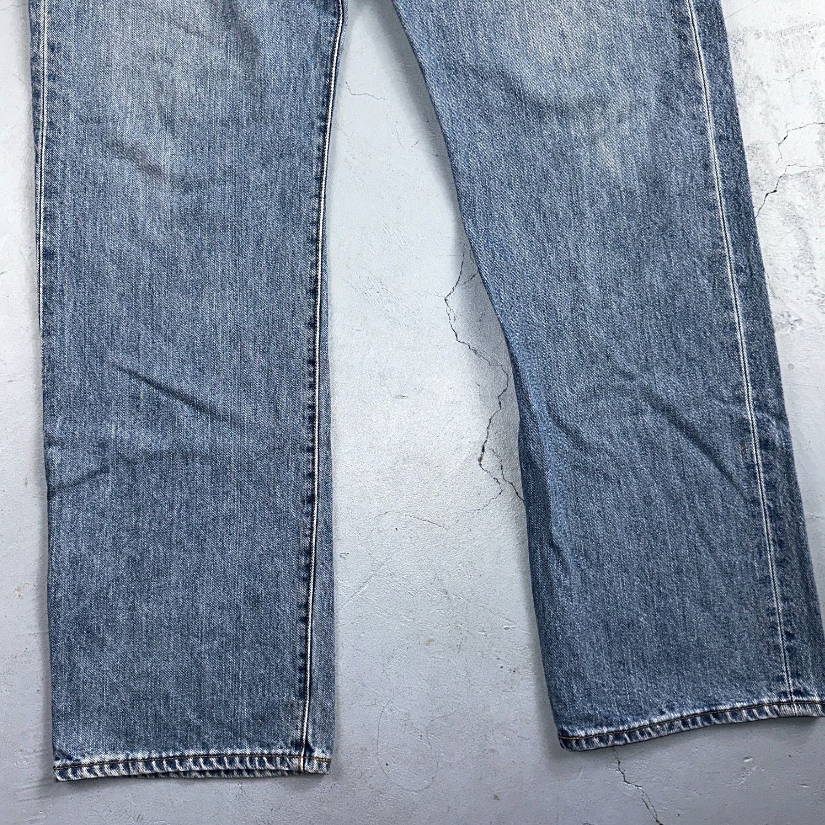 Levi's VINTAGE Levi's 501 Jeans Straight Men's Blue Light Wash 38x34 90s 501 Series 5-Pocket Denim Cotton Regular Size US 38 / EU 54 - 3 Thumbnail