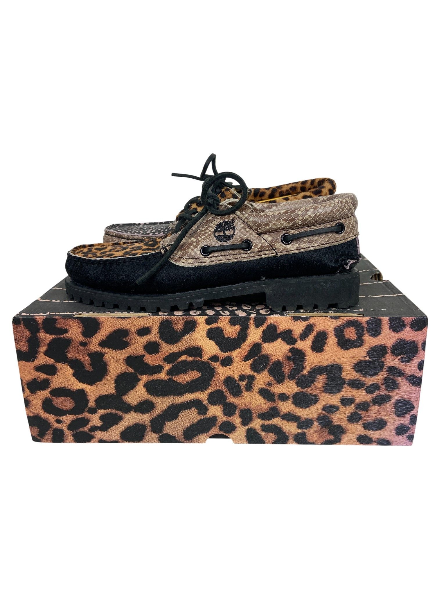 Timberland Chinatown Market x Timberland 3-Eye Handsewn Animal Print Size US 7.5 / EU 40-41 - 2 Thumbnail