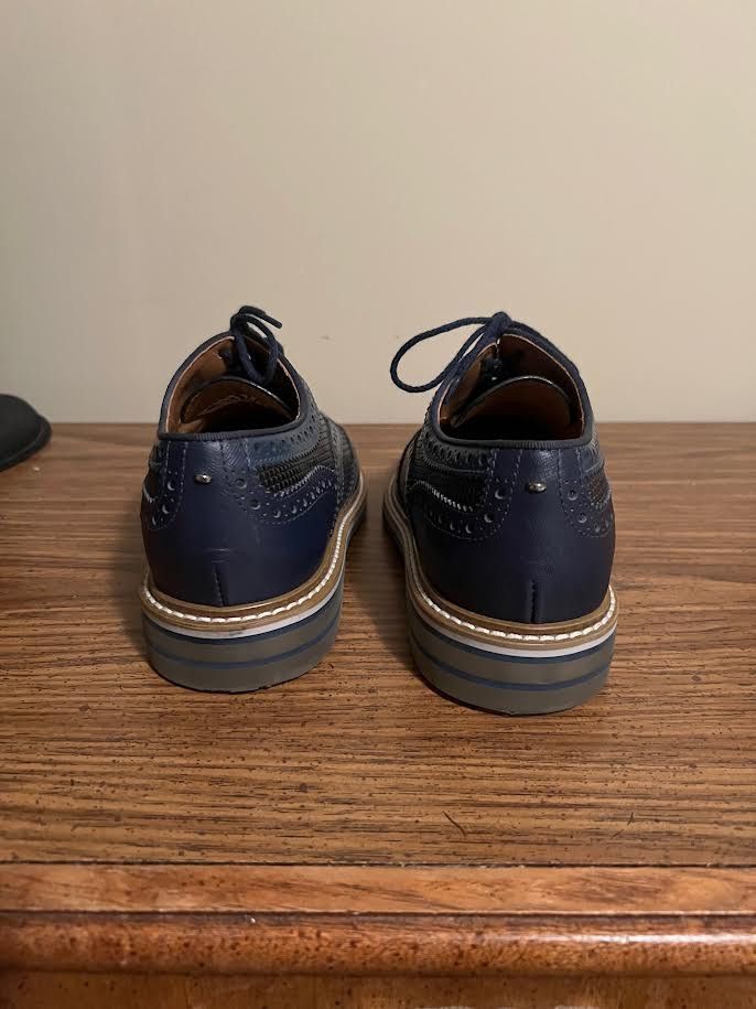 Other Wing Tip Brogue tonal blue with clear foot pad Size US 8 / EU 41 - 4 Thumbnail