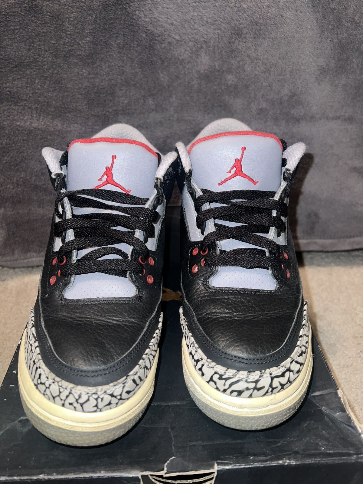 Jordan Brand Black cement 3 (GS) (2011) Size US 6.5 / EU 39-40 - 1 Thumbnail