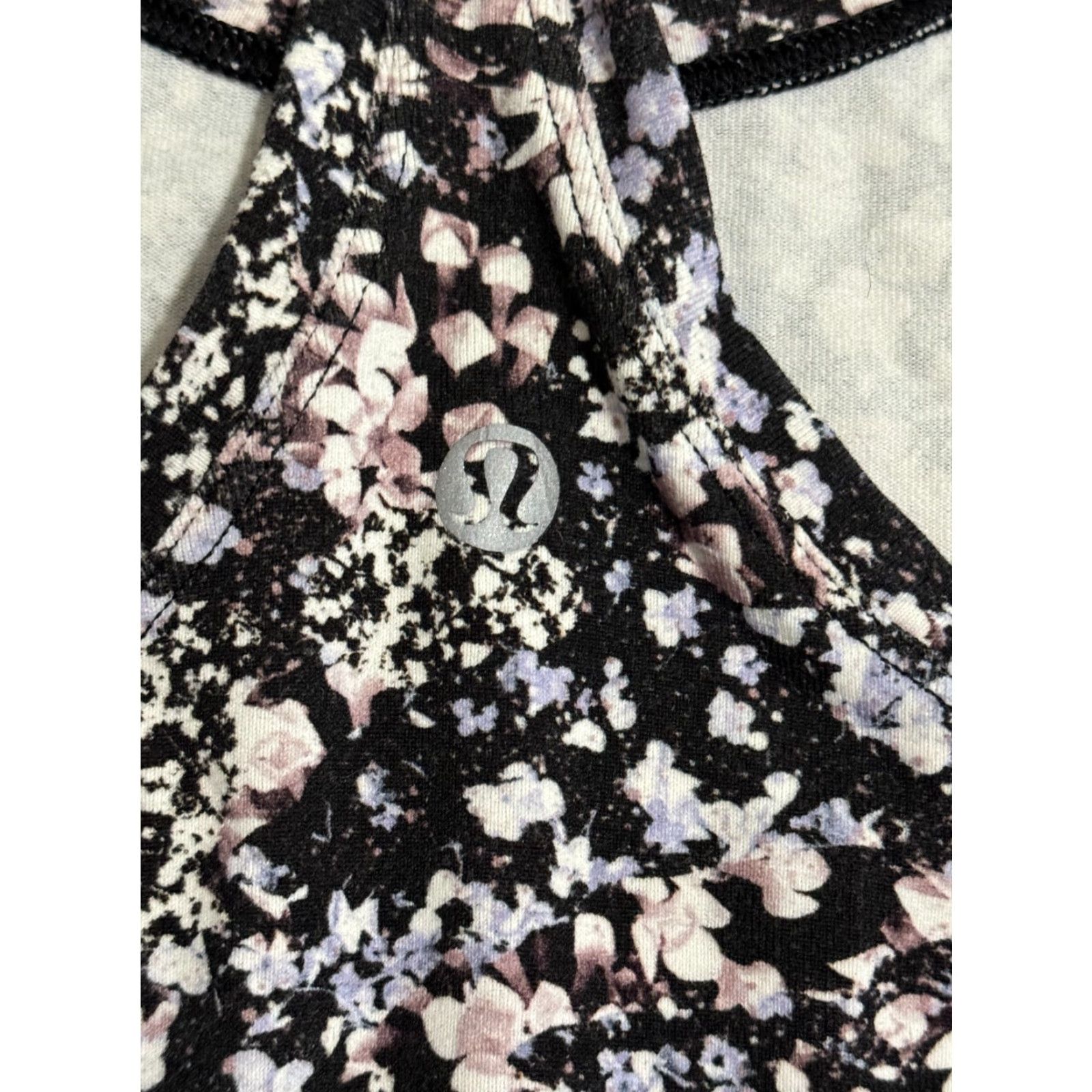 Lululemon Lululemon Black Multicolor Floral Print Racerback Tank Top Size small Size S / US 4 / IT 40 - 3 Thumbnail