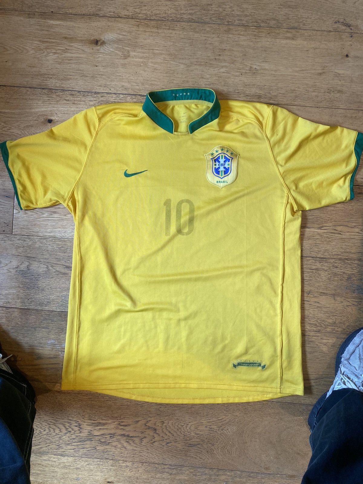Nike × Vintage Vintage Brazil number 10 Jersey Size US L / EU 52-54 / 3 - 1 Thumbnail