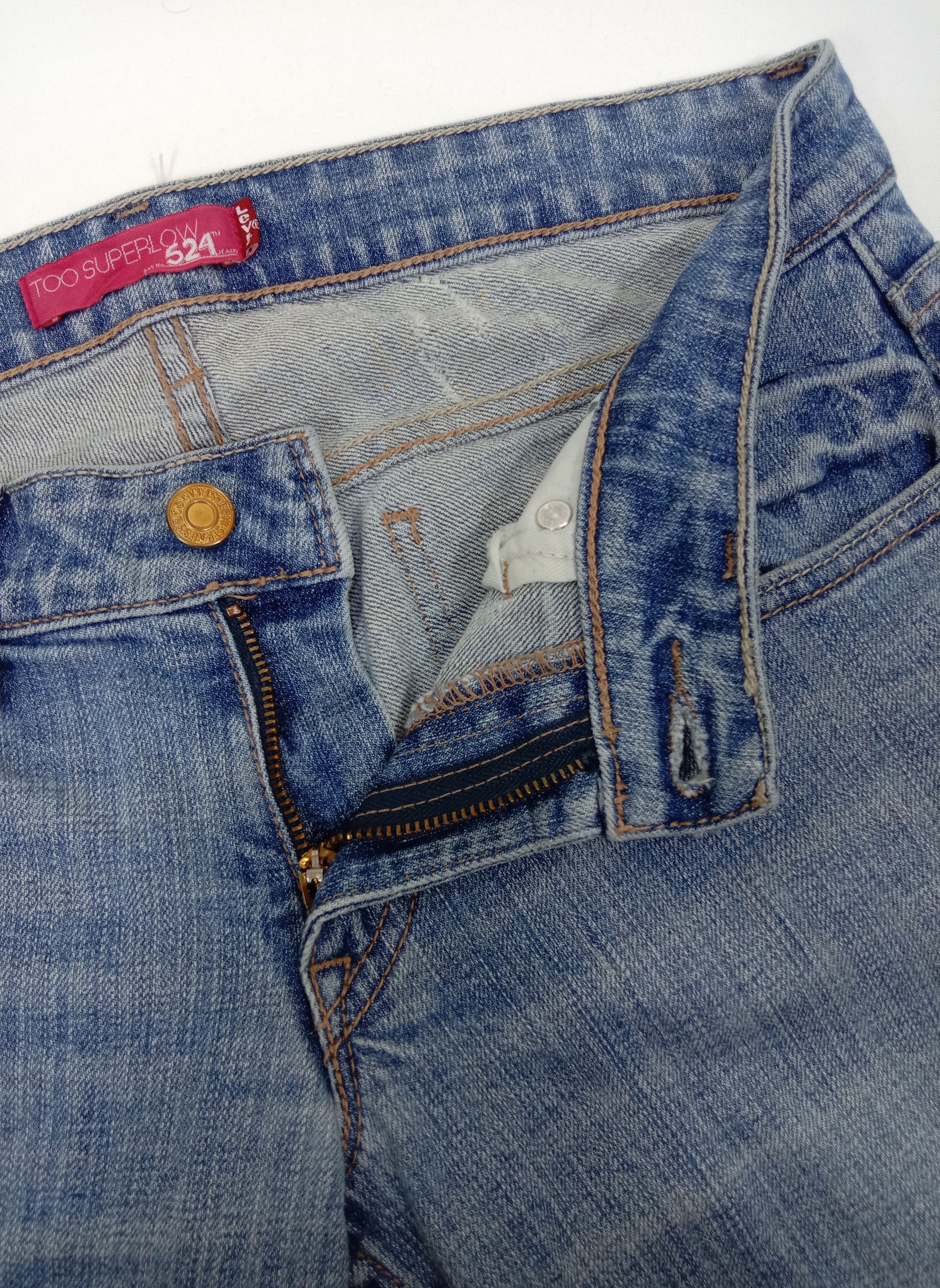 Levi's Vintage Levi's 524 Flare Jeans Faded Blue Denim Size 31" - 9 Thumbnail