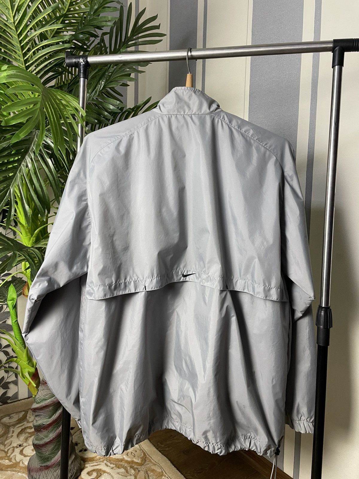 Nike Vintage Nike Metal Logo Track Jacket Size L y2k Size US L / EU 52-54 / 3 - 2 Thumbnail