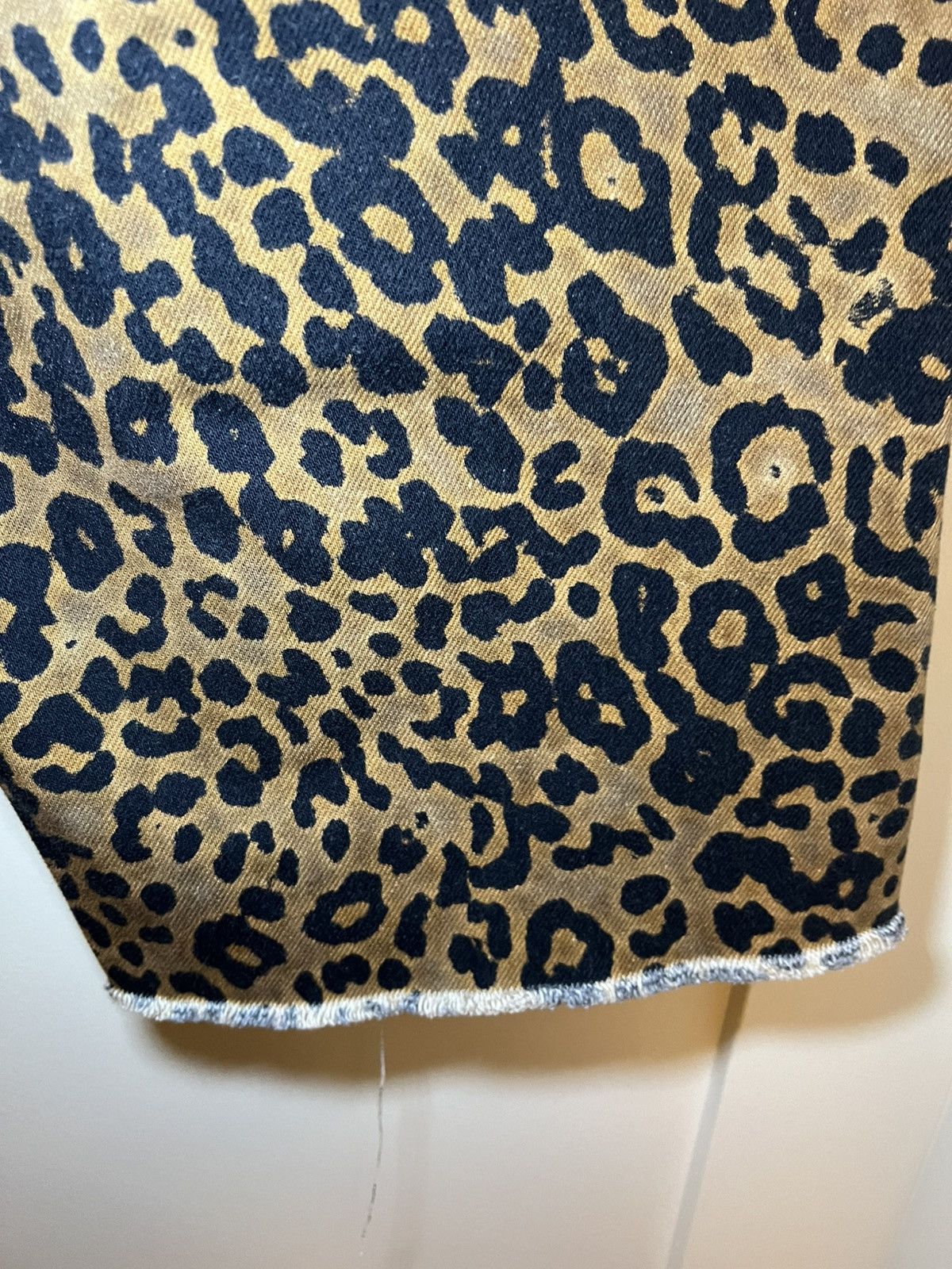 Vetements Vetements leopard print slim denim shorts Size US 34 / EU 50 - 14 Thumbnail