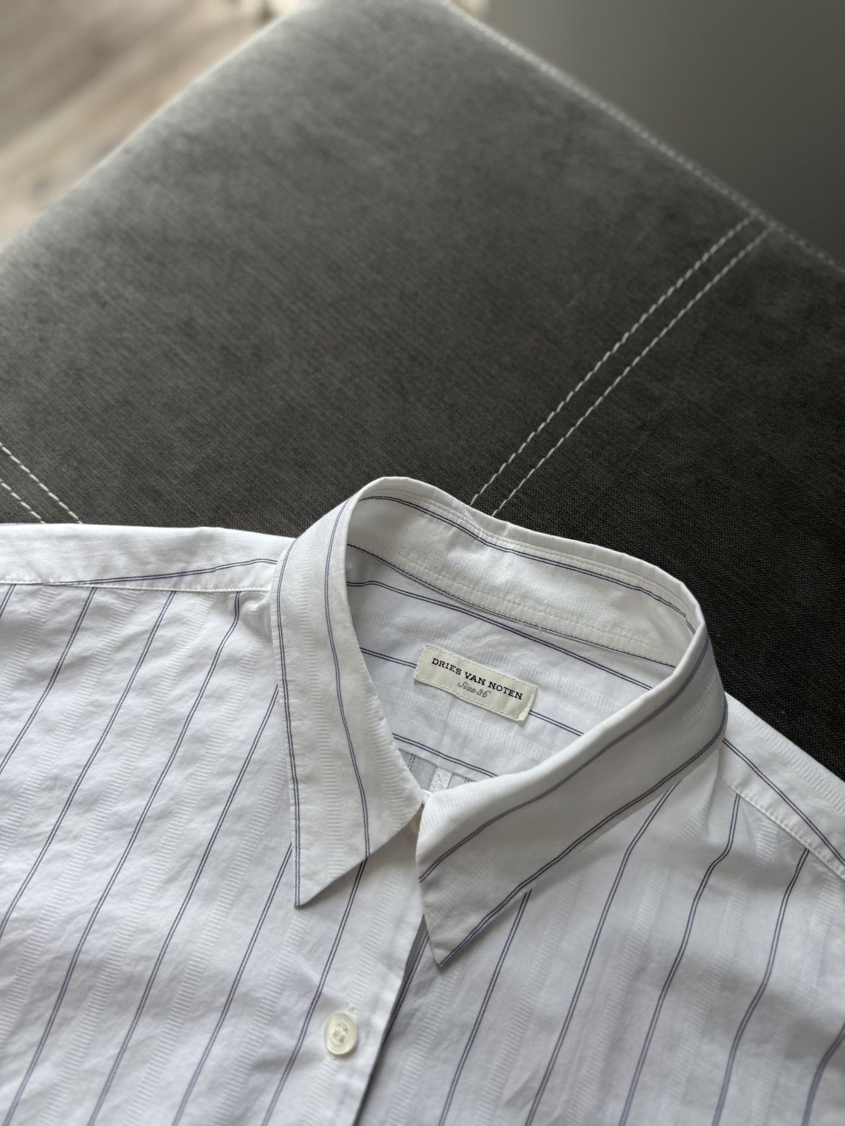 Dries Van Noten DRIES VAN NOTEN Shirt Button Up Long Sleeve Size US S / EU 44-46 / 1 - 10 Thumbnail