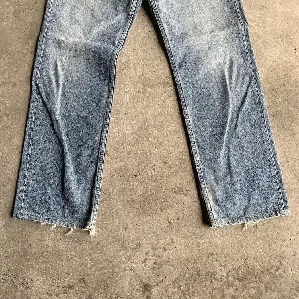 Levi's Vintage Clothing Levi’s 502 Distressed Denim Levis Jeans Trousers Pants Size US 28 / EU 44 - 2 Thumbnail
