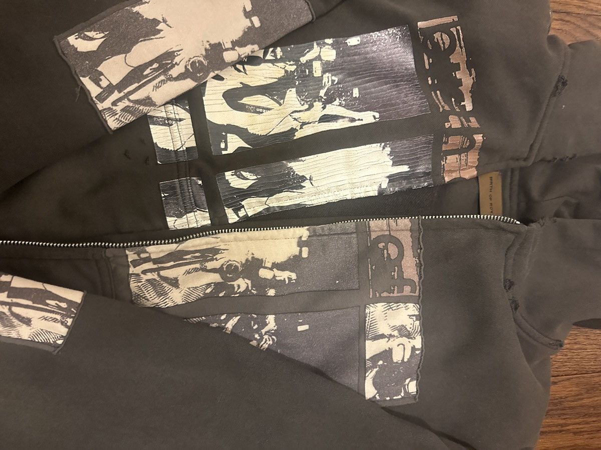 Birth of Royal Child Birth of a Royal Child Flashlight Hoodie Size US S / EU 44-46 / 1 - 2 Thumbnail