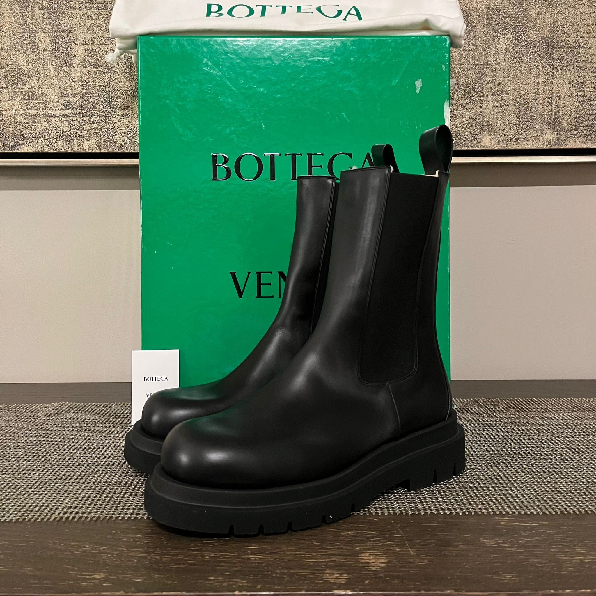Bottega Veneta Shearling Lug Boots in Black Size US 10.5 / EU 43-44 - 3 Thumbnail