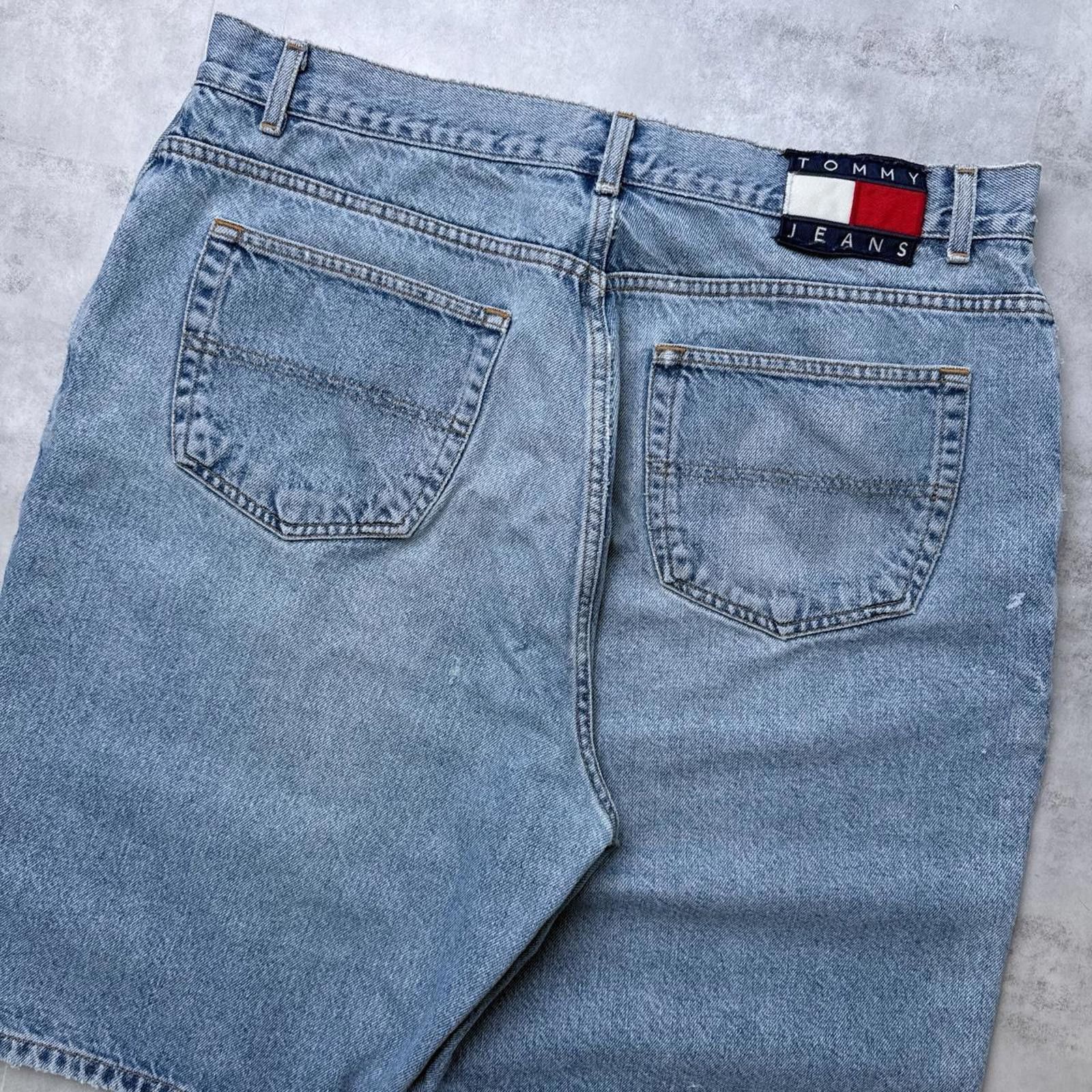Tommy Hilfiger Y2K Tommy Hilfiger 00s Denim Baggy Shorts Size US 36 / EU 52 - 4 Thumbnail