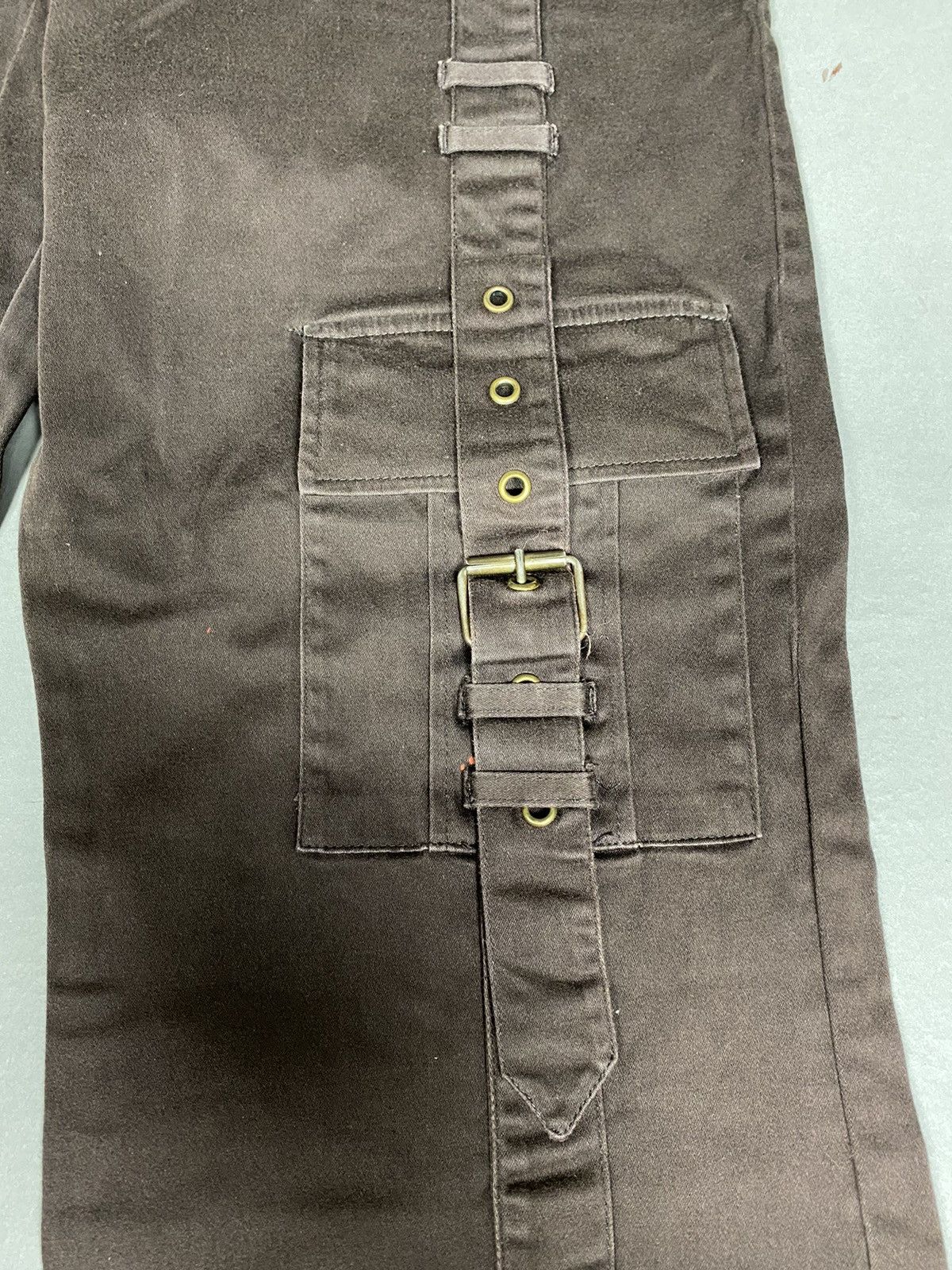 Vintage Vintage strap bondage strap cargo cropped pants Size 27" / US 4 / IT 40 - 4 Thumbnail
