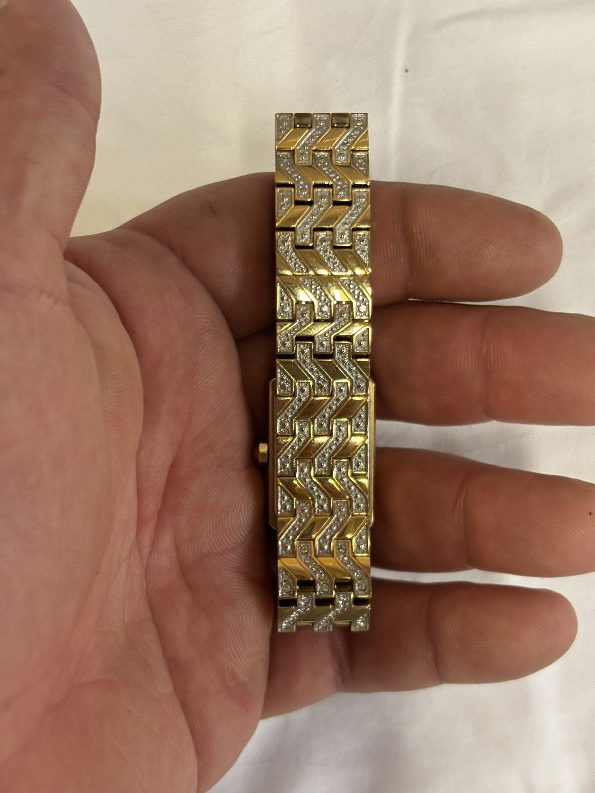 Bulova Bulova Women’s 98L301 Classic Diamond Gold Tone Womens Watch Size ONE SIZE - 7 Thumbnail