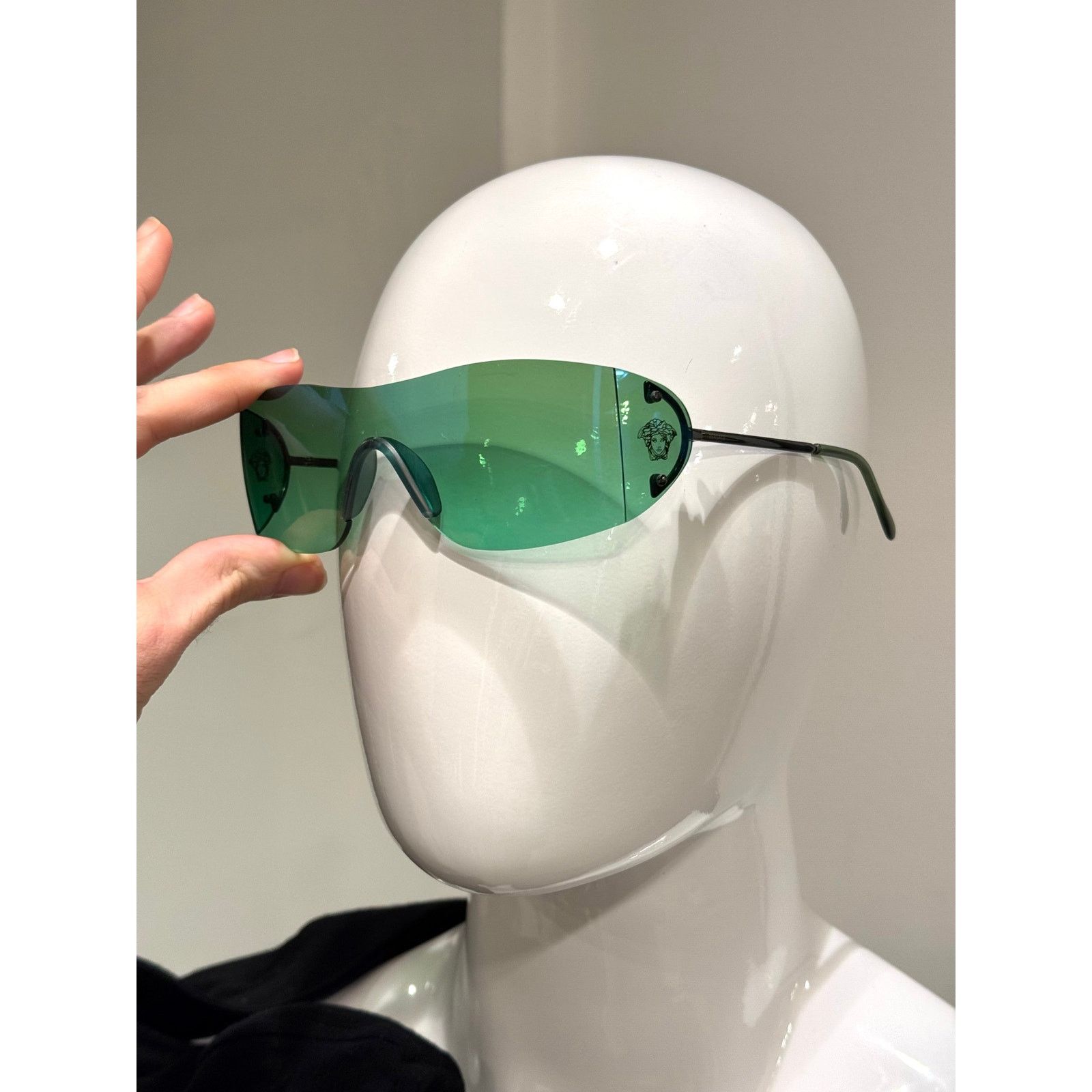 Versace 1990s Versace shield sunglasses Size ONE SIZE - 1 Thumbnail