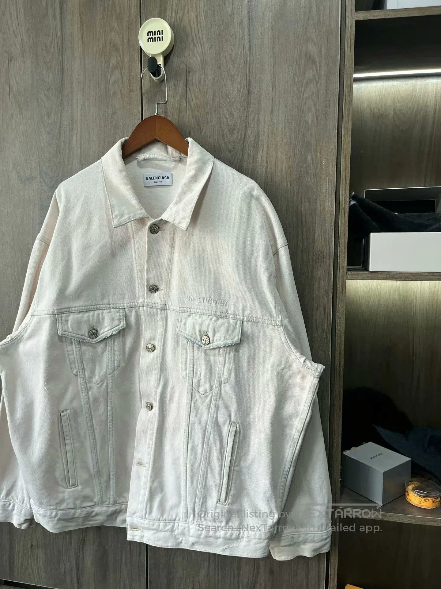 Balenciaga balenciaga white embroidered denim jacket xs. Size XS / US 0-2 / IT 36-38 - 2 Thumbnail