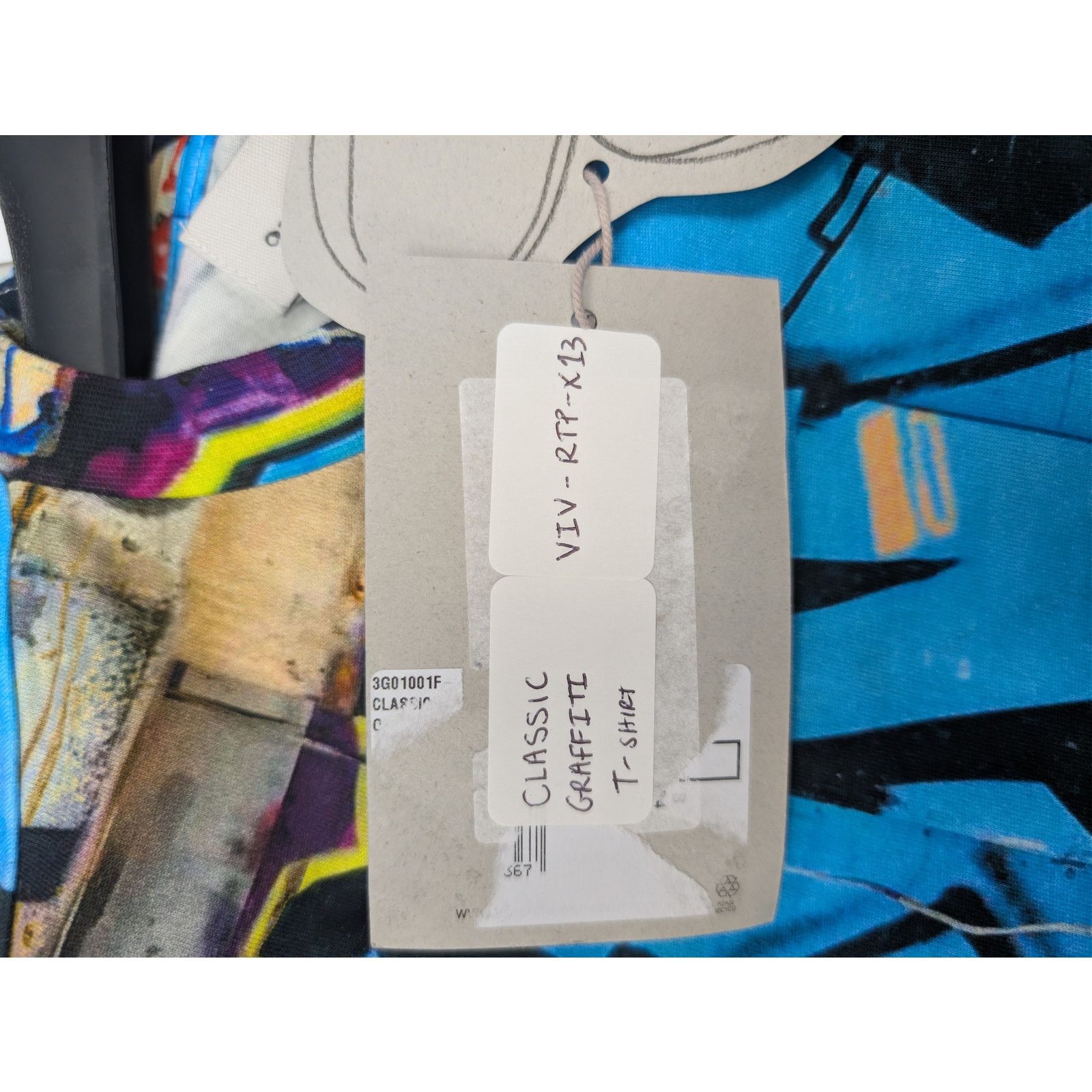 Vivienne Westwood o1rshd1 Classic Graffiti Print T-Shirt in Multiolor Size US S / EU 44-46 / 1 - 21 Thumbnail