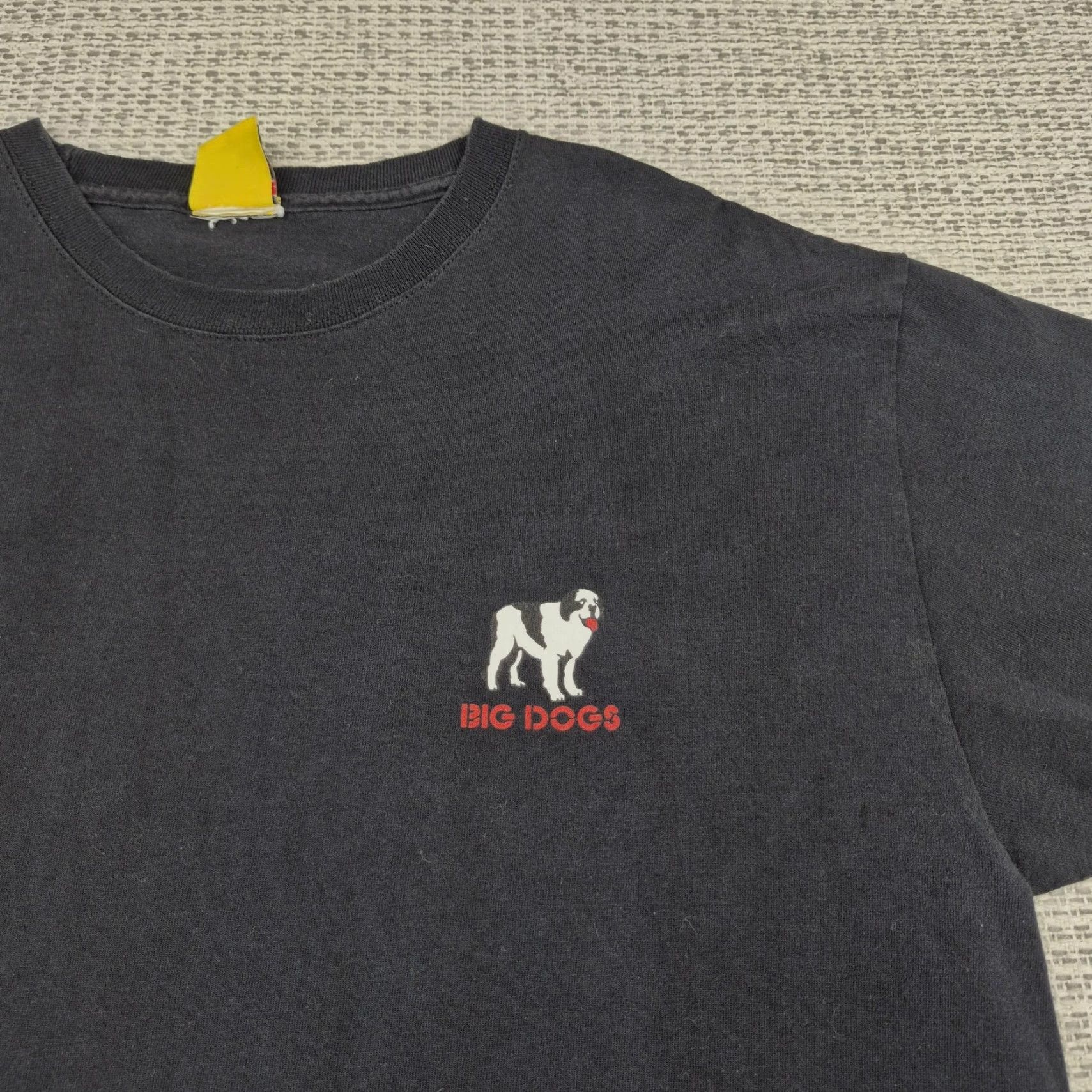 Big Dogs VINTAGE Big Dogs T Shirt Mens Large Black Its Five O Clock Somewhere Bar Tee Shirt Size US L / EU 52-54 / 3 - 6 Thumbnail