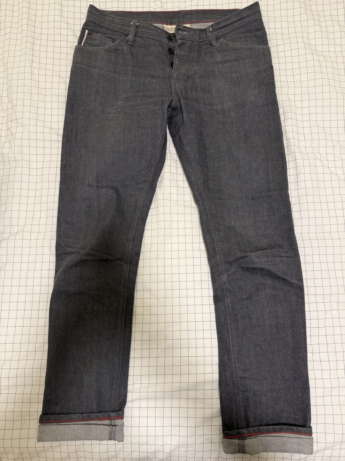 Raleigh Denim Raleigh Denim Martin Selvedge Raw Smokey Grey 32 Size US 32 / EU 48 - 1 Thumbnail