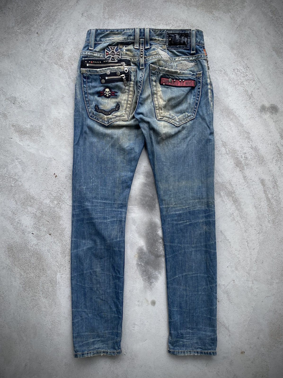 Robins Jeans ROBINS JEAN COMPARED TO WHO SKULL STUDDED JEANS Size US 29 - 1 Thumbnail