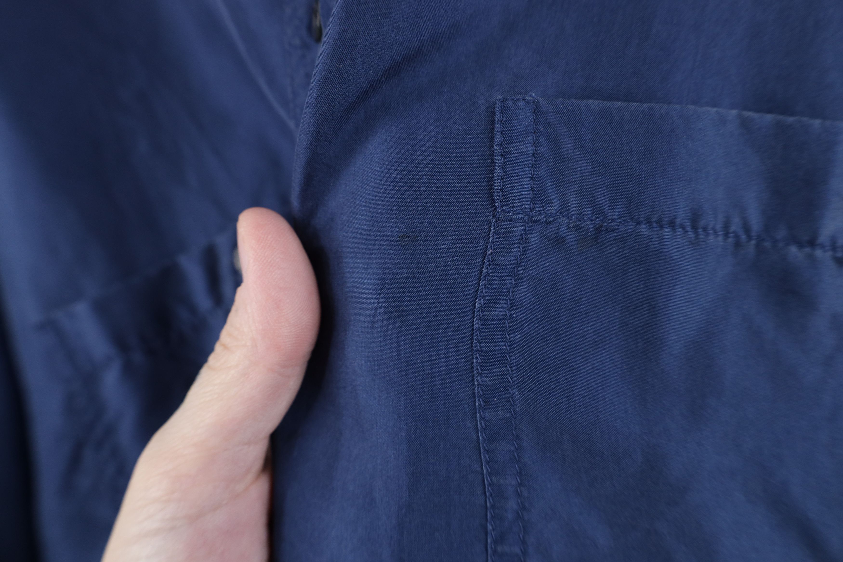 Vintage Vintage 90s Streetwear Silk Short Sleeve Button Shirt Blue Size US S / EU 44-46 / 1 - 6 Thumbnail