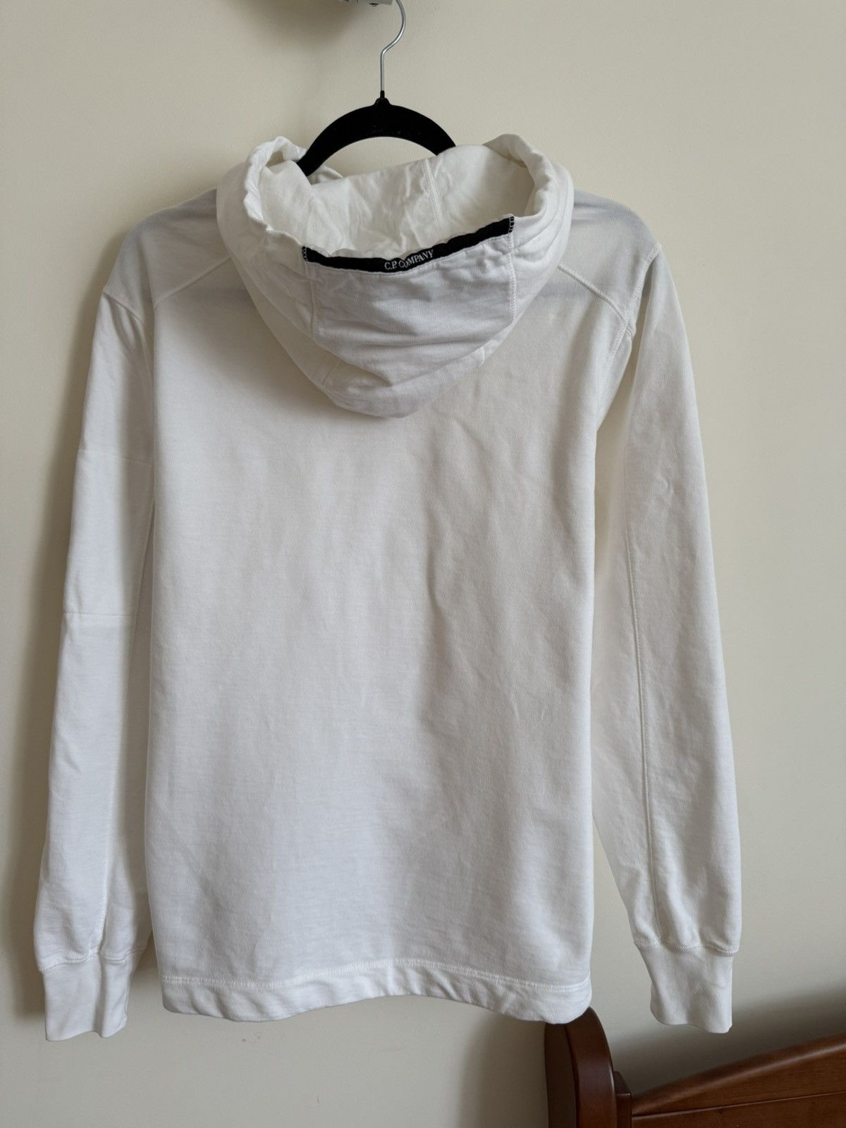 C.P. Company C.P. Company White Hooded Lens Sweatshirt – Size S Size US S / EU 44-46 / 1 - 3 Thumbnail
