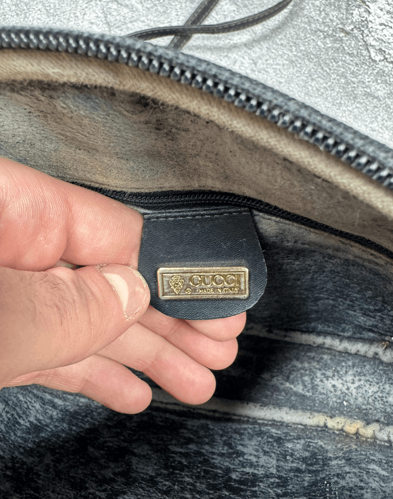 Gucci Gucci Leather Crossbody Bag 1990s Y2K Size OS Size ONE SIZE - 10 Thumbnail