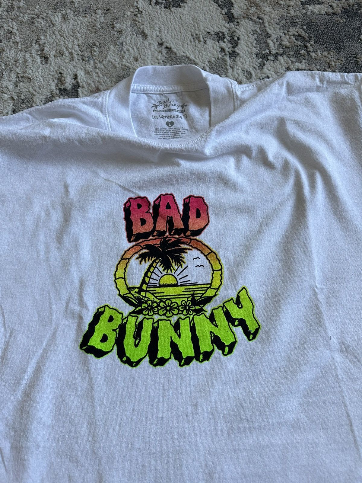 Other Bad Bunny 2022 World's Hottest Tour T-Shirt - Size Large Size US L / EU 52-54 / 3 - 7 Thumbnail
