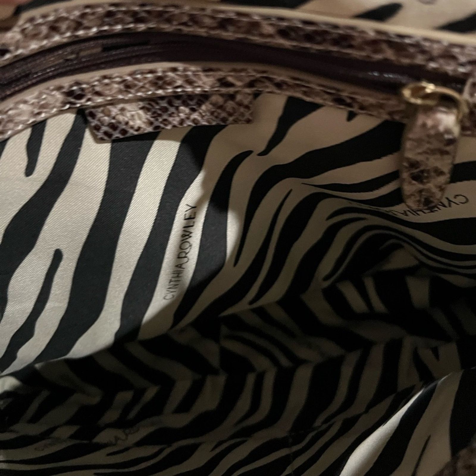 Cynthia Rowley Cynthia Rowley Faux Snakeskin Leather Hobo Bag Size ONE SIZE - 9 Thumbnail