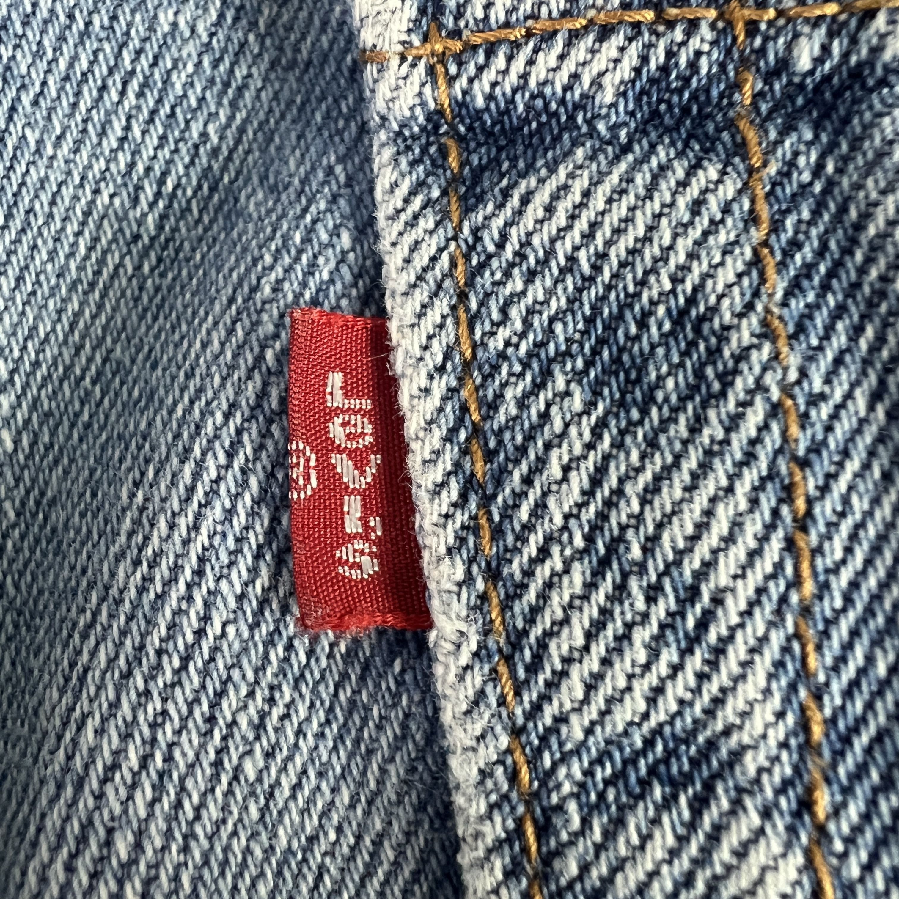 Levi's Y2K Levi's Jeans 560 Comfort Loose Fit Tapered Blue Denim Size US 34 / EU 50 - 13 Thumbnail
