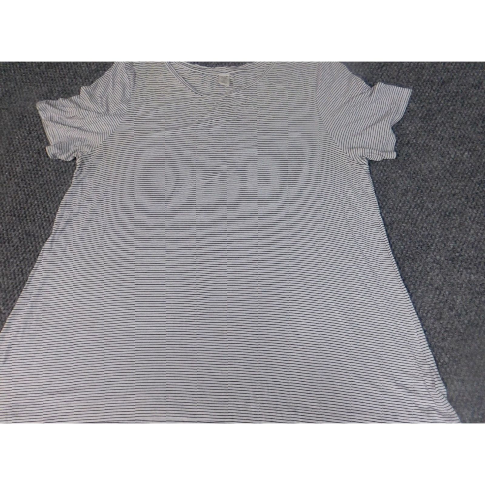 Old Navy Old Navy Blouse Shirt Womens Large White Striped Luxe Rayon Short Sleeve Collared Pullover Casual Basic White L Womens Size L / US 10 / IT 46 - 3 Thumbnail